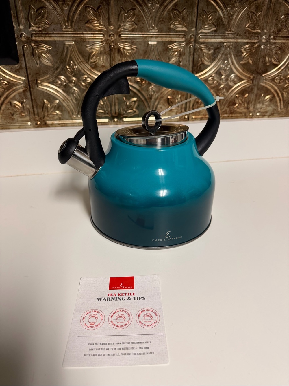 ☕️ Emeril Lagasse Tea Kettle - Picture 3 of 13